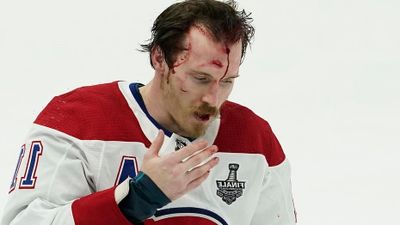 Canadiens-Brendan-Gallagher-bleeds-from-forehead-after-getting-slammed-onto-the-ice.jpg